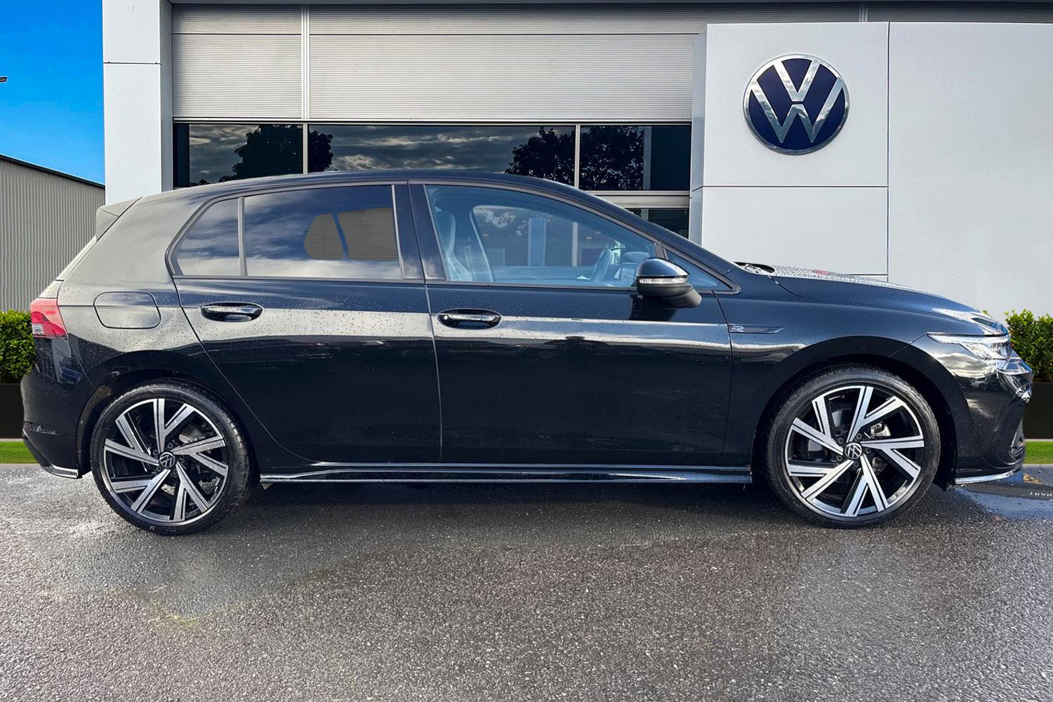 Used Volkswagen Golf 2024 for sale - 76374693: Photo 3