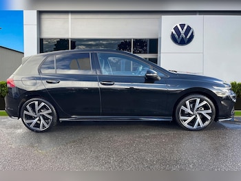 Used Volkswagen Golf 2024 for sale - 76374693: Photo