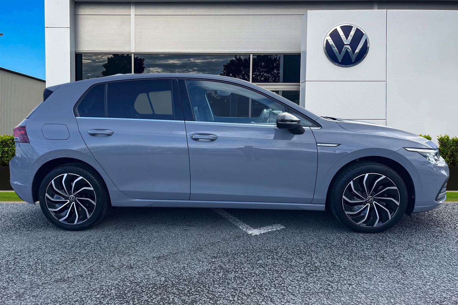 Used Volkswagen Golf 2023 for sale - 78065151: Photo 3