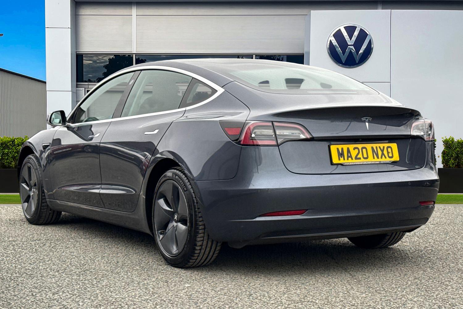 Used Tesla Model 3 2020 for sale - 77601546: Photo 2