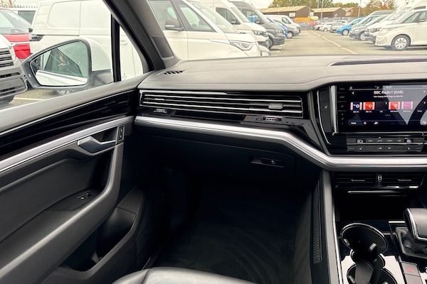 Used Volkswagen Touareg 2019 for sale - 76224682: Photo 20