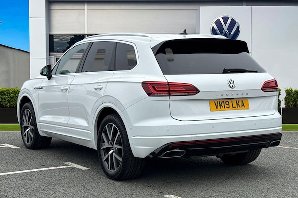 Used Volkswagen Touareg 2019 for sale - 76224682: Photo 2