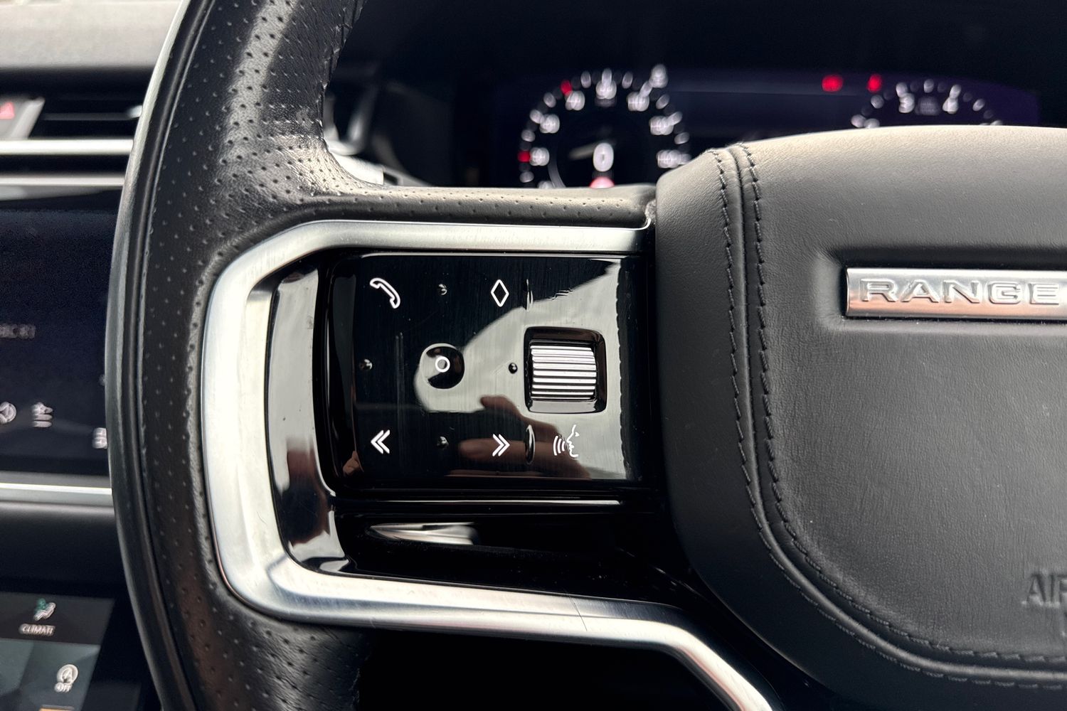 Used Land Rover Range Rover Velar 2021 for sale - 76723925: Photo 46