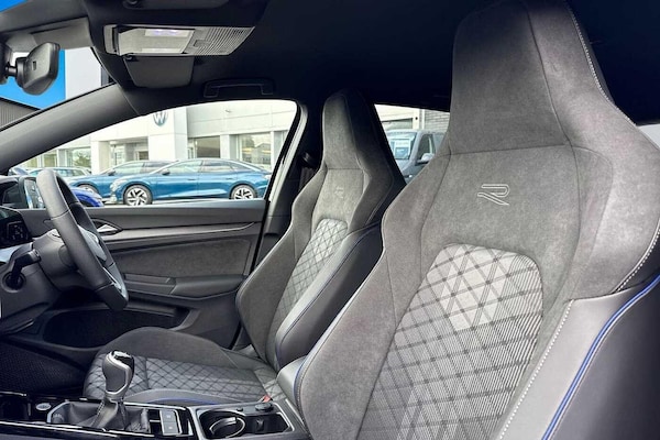 Used Volkswagen Golf 2025 for sale - 76330520: Photo 10