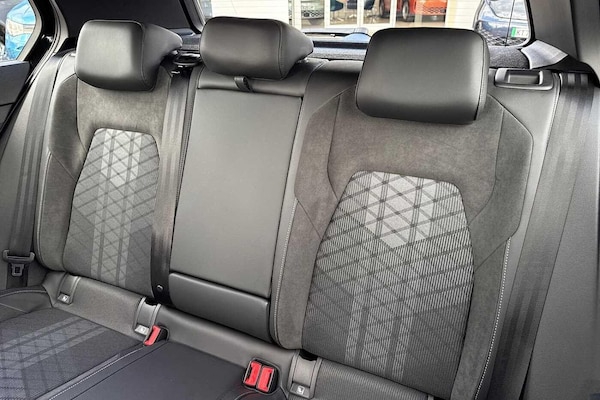 Used Volkswagen Golf 2025 for sale - 76330520: Photo 13