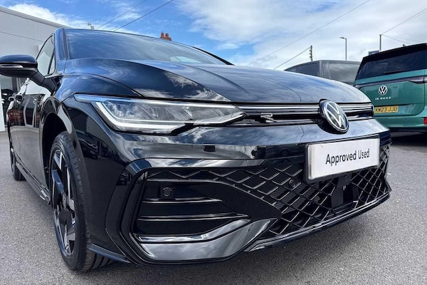Used Volkswagen Golf 2025 for sale - 76330520: Photo 16