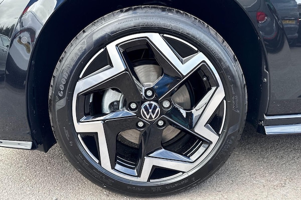 Used Volkswagen Golf 2025 for sale - 76330520: Photo 77