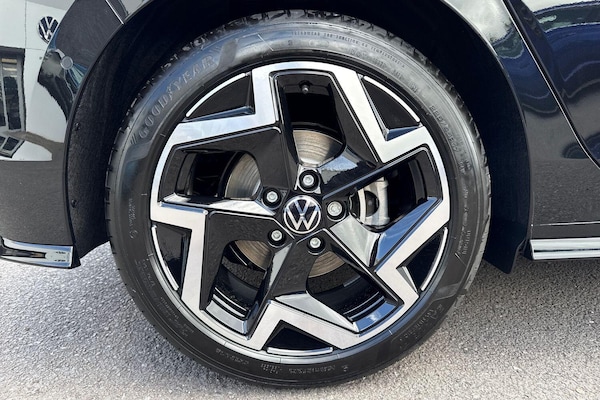 Used Volkswagen Golf 2025 for sale - 76330520: Photo 79