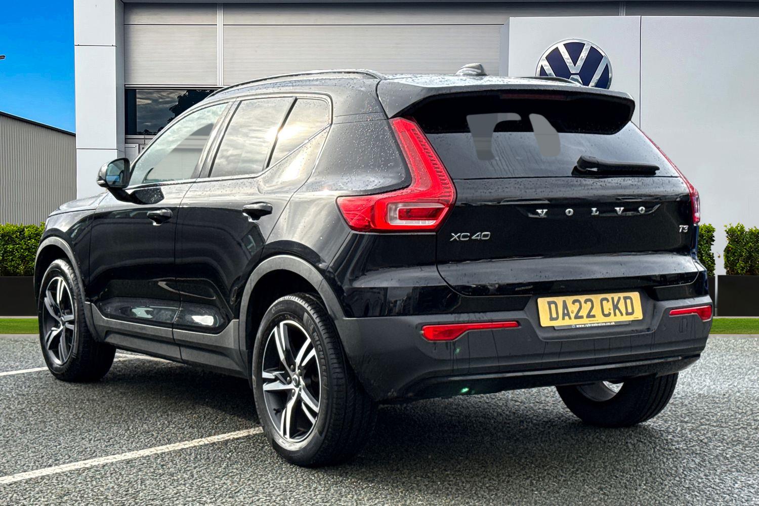 Used Volvo XC40 2022 for sale - 77642071: Photo 2