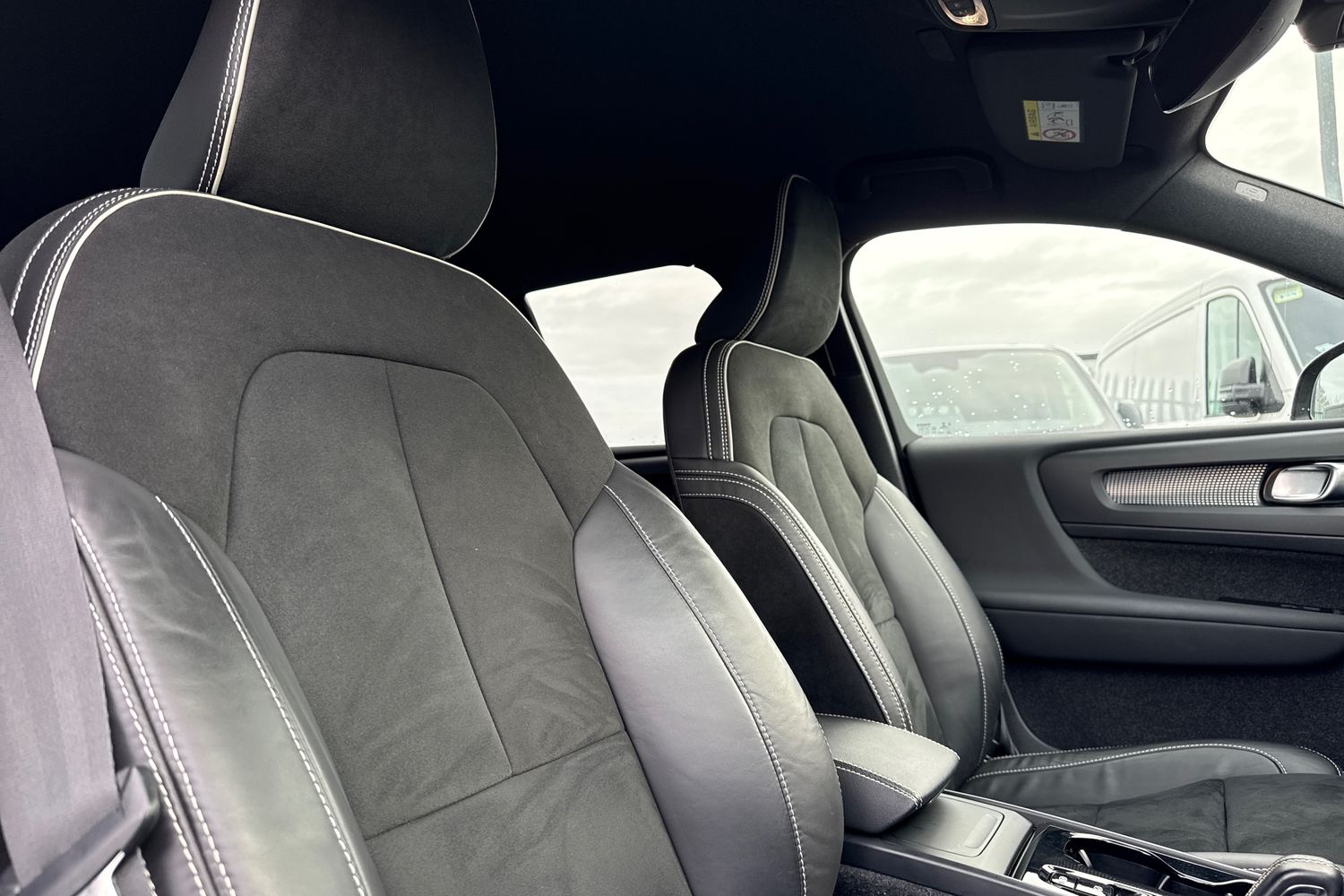 Used Volvo XC40 2022 for sale - 77642071: Photo 24