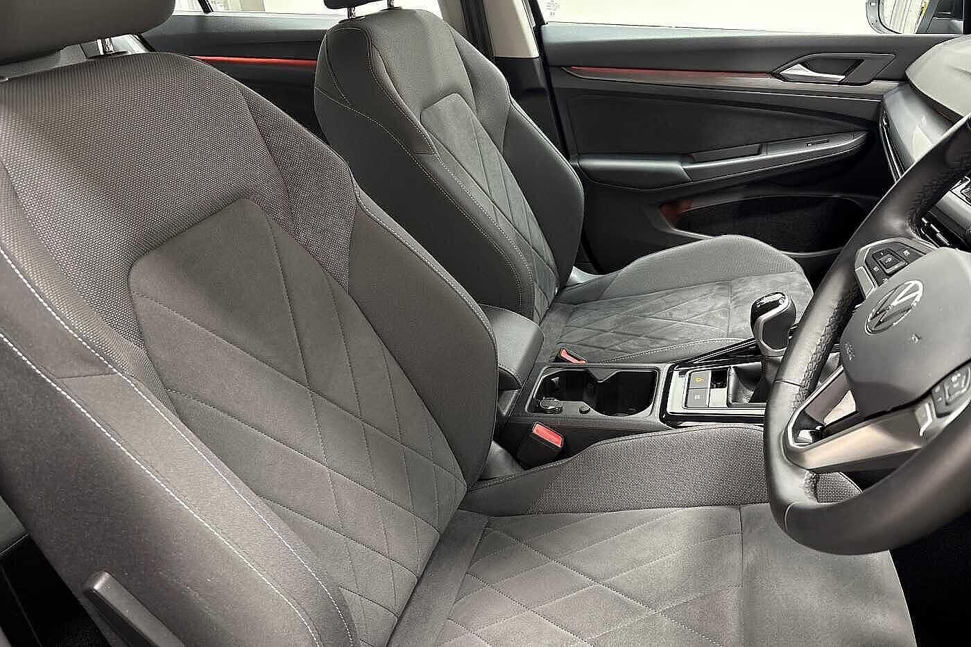 Used Volkswagen Golf 2024 for sale - 77355458: Photo 10