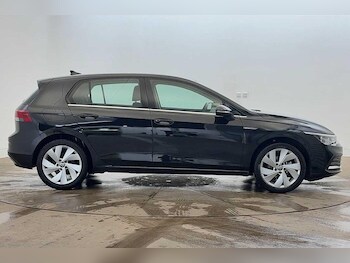 Used Volkswagen Golf 2024 for sale - 77355458: Photo