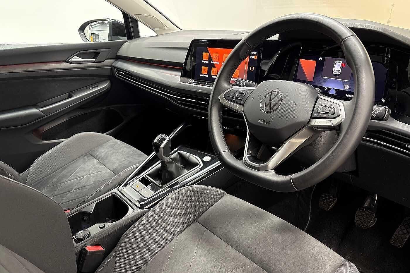 Used Volkswagen Golf 2024 for sale - 77355458: Photo 6