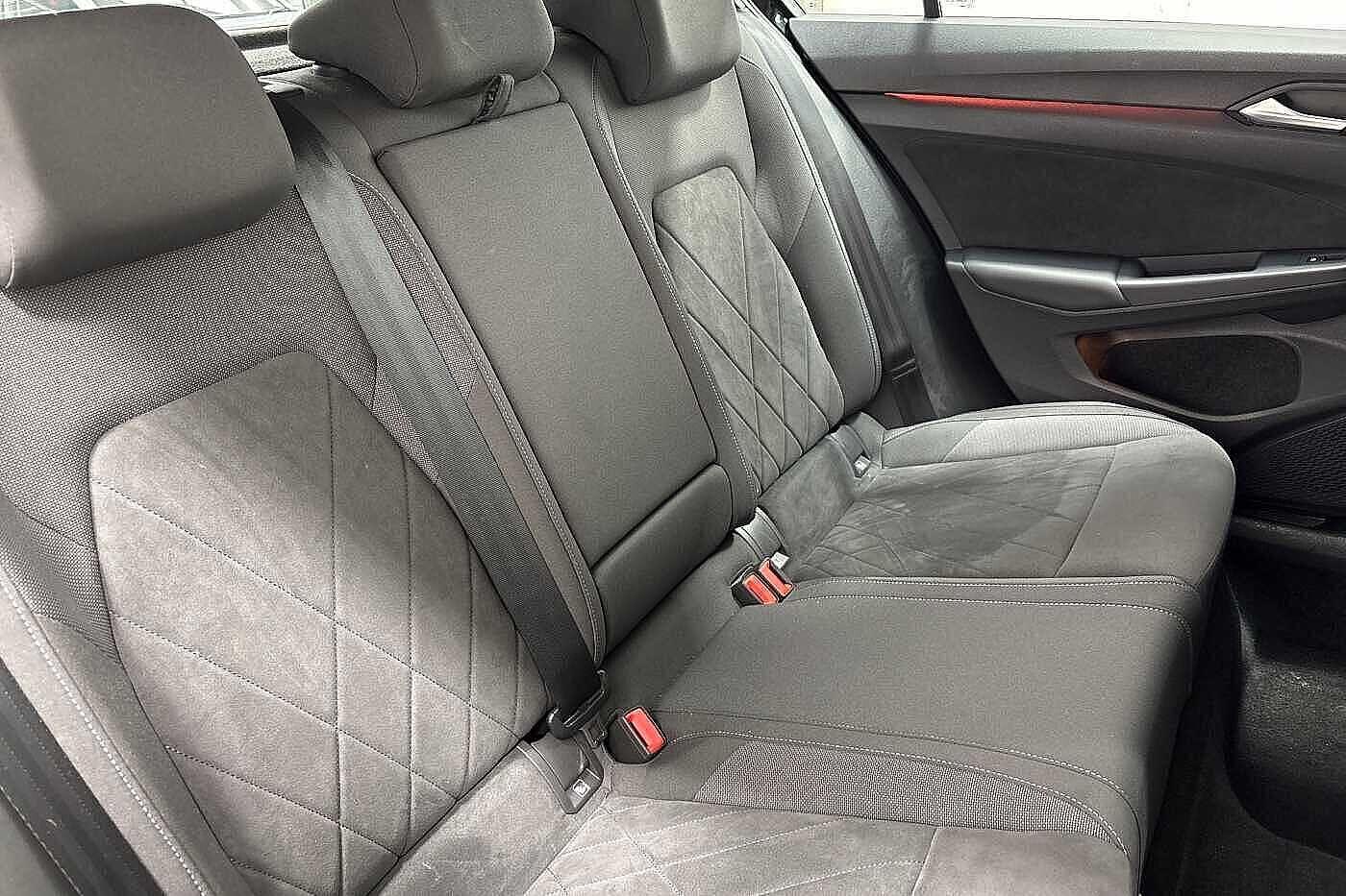 Used Volkswagen Golf 2024 for sale - 77355458: Photo 9