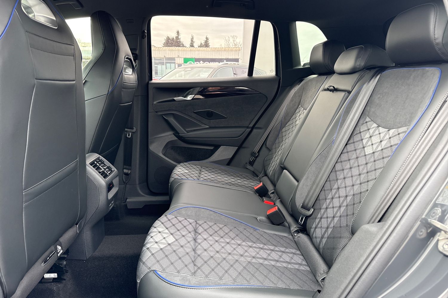 Used Volkswagen Tiguan 2026 for sale - 77973483: Photo 34