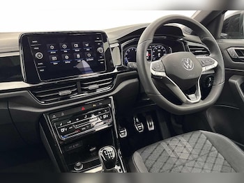 Used Volkswagen T-Roc 2025 for sale - 78852080: Photo