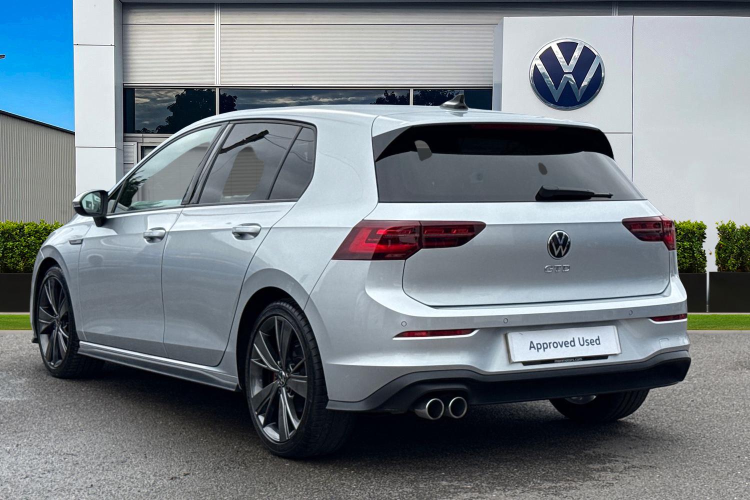 Used Volkswagen Golf 2020 for sale - 76224705: Photo 2