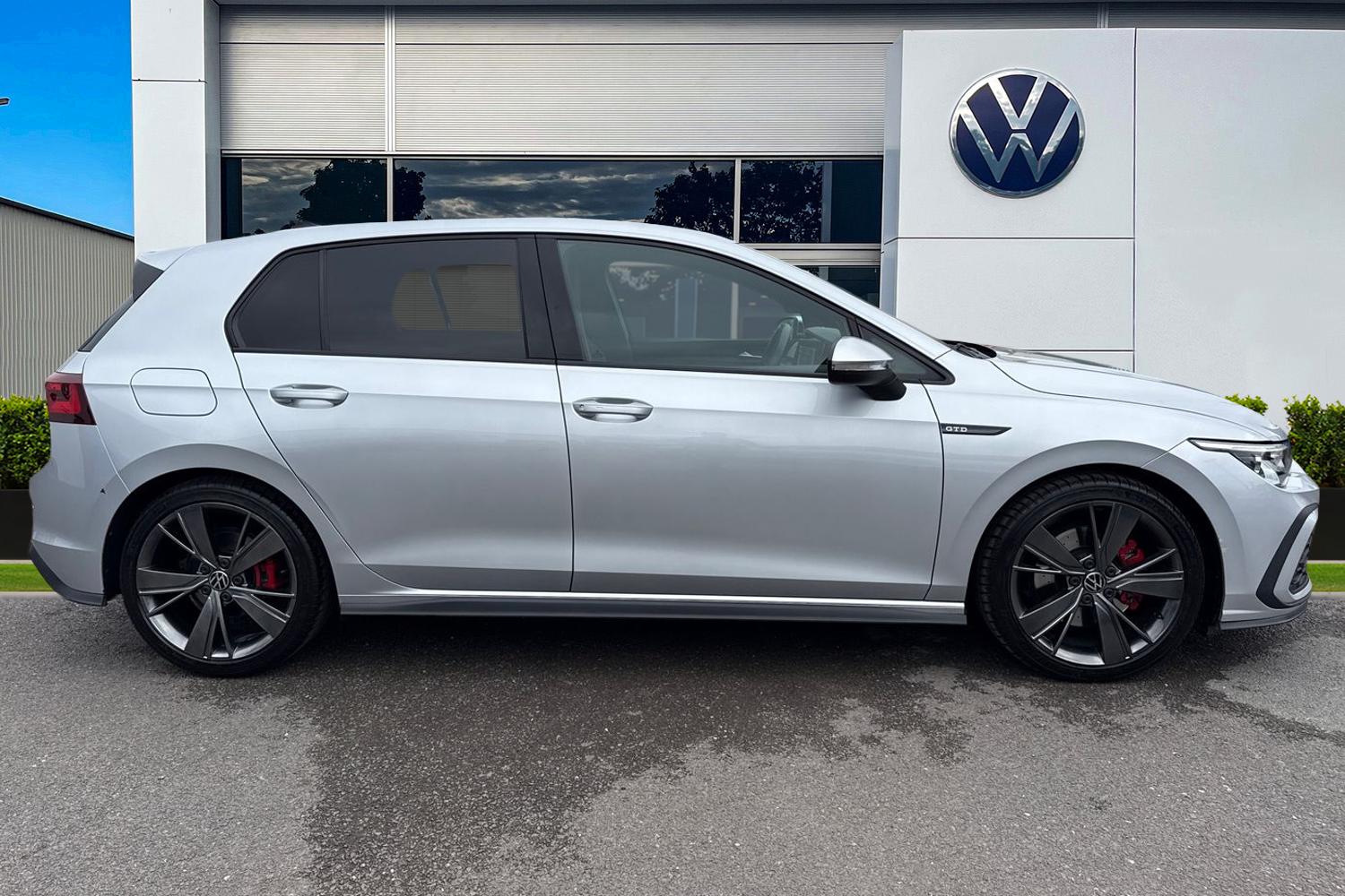 Used Volkswagen Golf 2020 for sale - 76224705: Photo 3