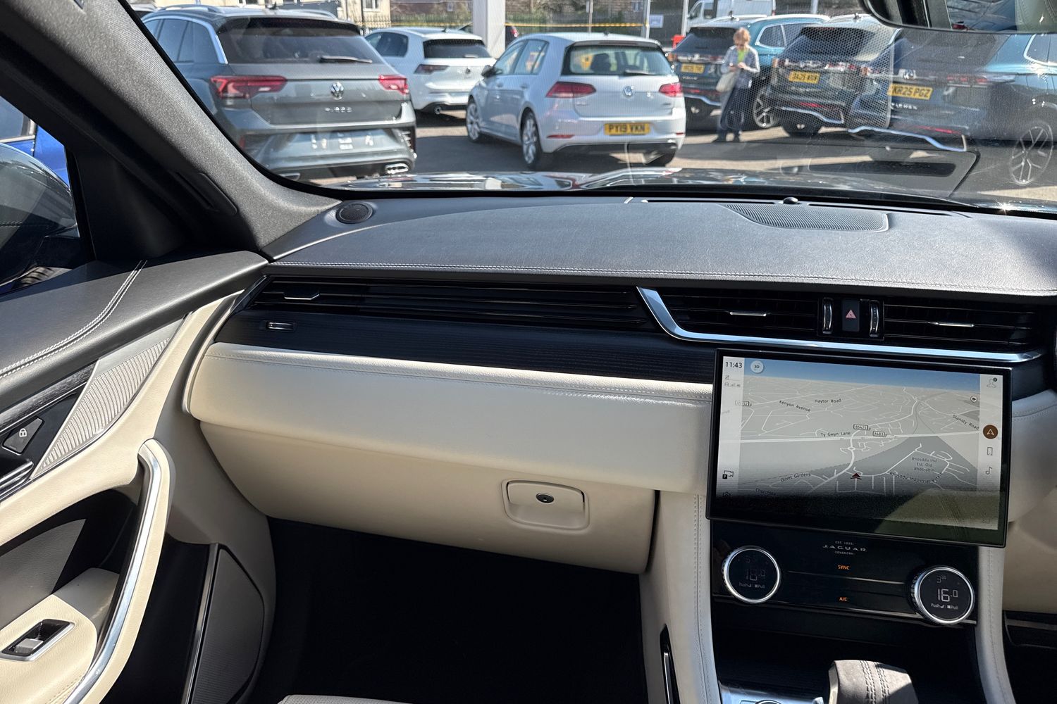 Used Jaguar F-Pace 2022 for sale - 77951758: Photo 15