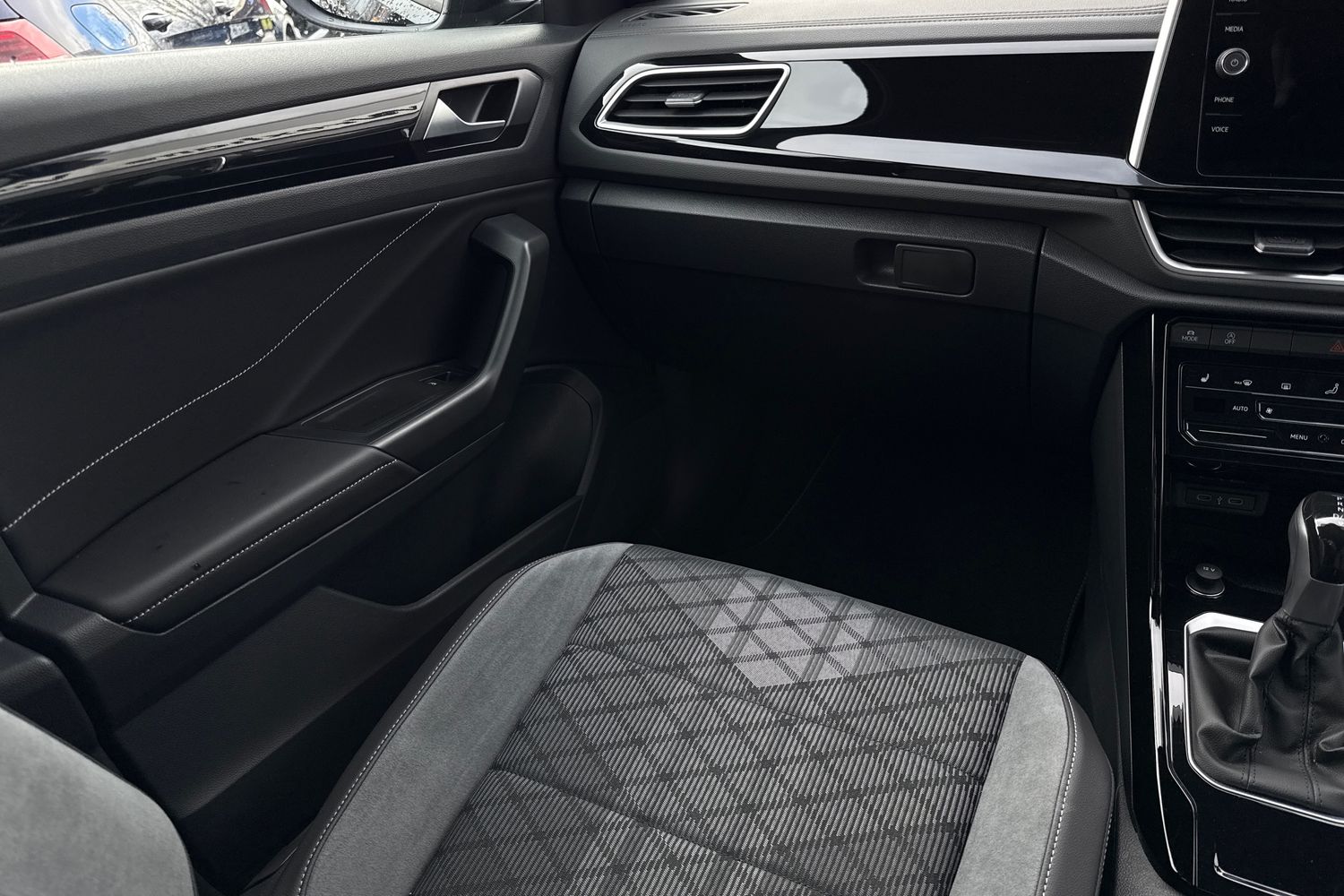 Used Volkswagen T-Roc 2025 for sale - 77706978: Photo 20