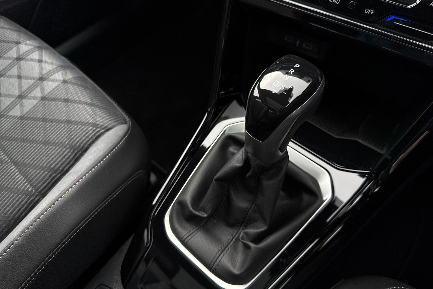 Used Volkswagen T-Roc 2025 for sale - 77706978: Photo 23