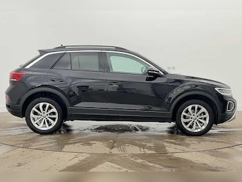 Used Volkswagen T-Roc 2025 for sale - 78001708: Photo