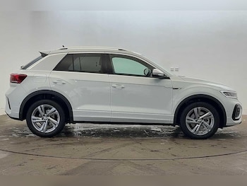 Used Volkswagen T-Roc 2025 for sale - 76884020: Photo