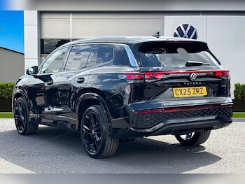 Used Volkswagen Touran 2025 for sale - 78331988: Photo