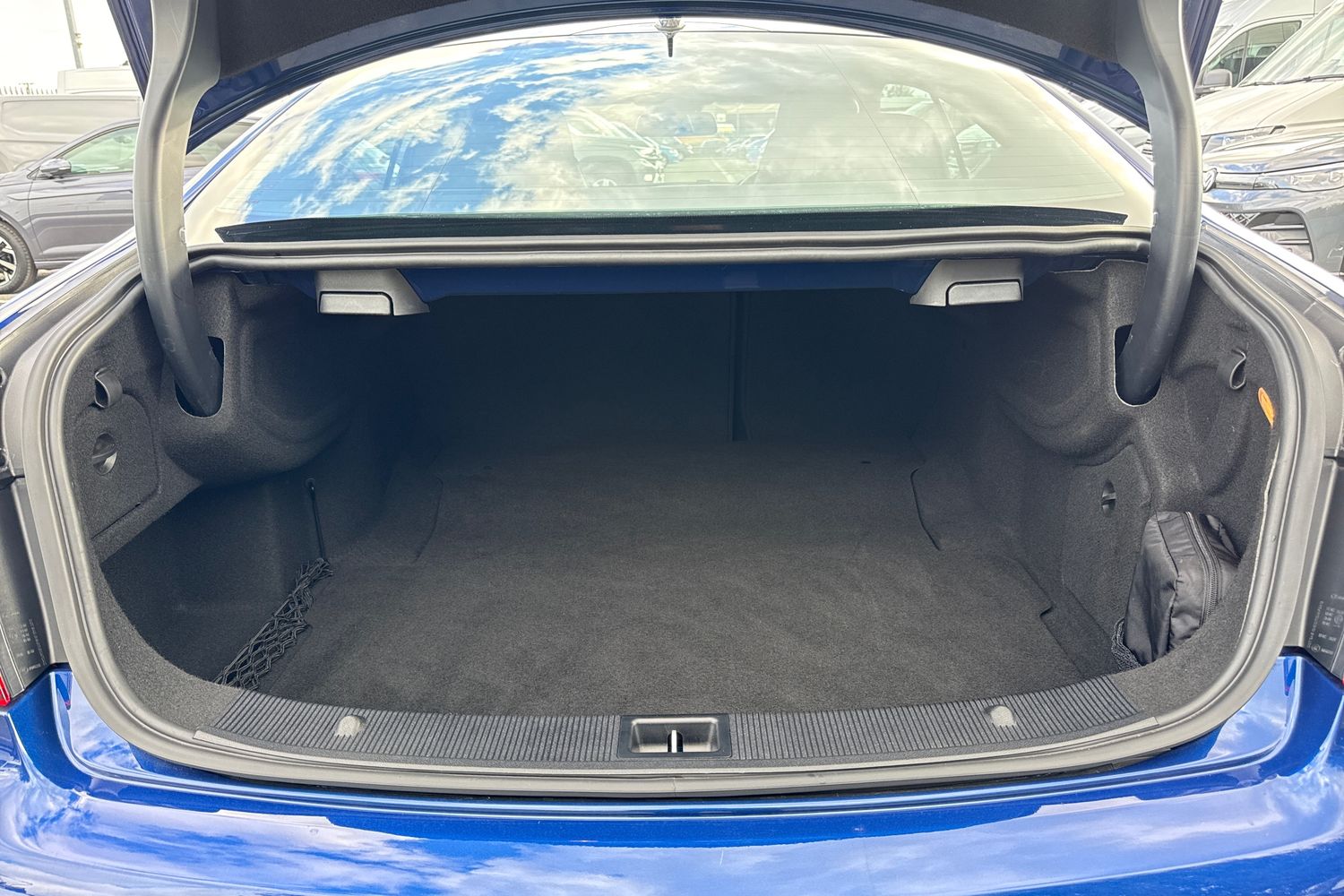Used Mercedes-Benz E-Class 2016 for sale - 76057542: Photo 7
