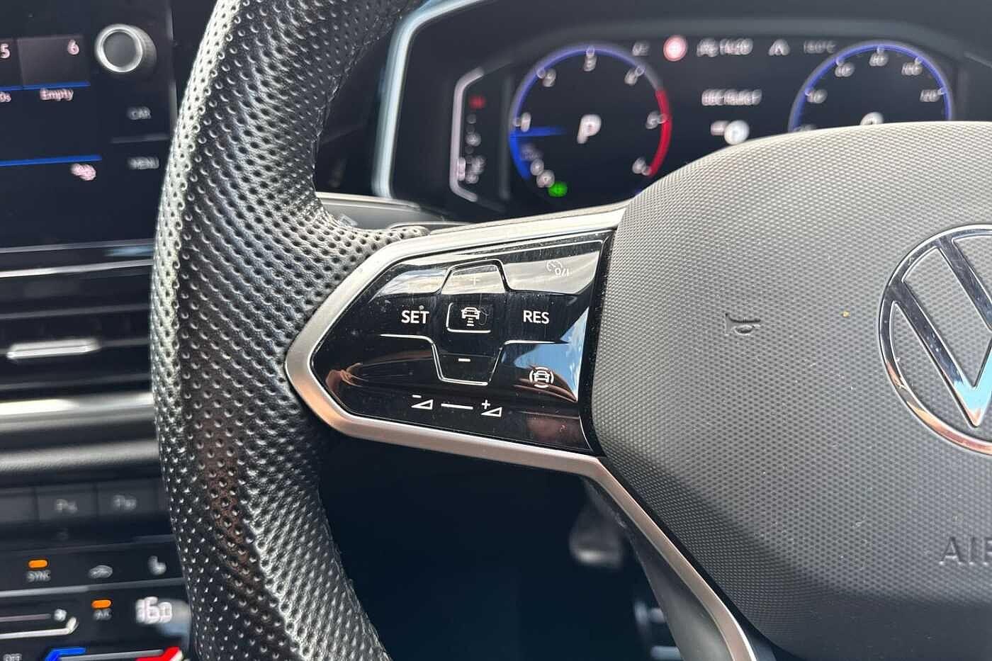 Used Volkswagen T-Roc 2022 for sale - 77820301: Photo 45