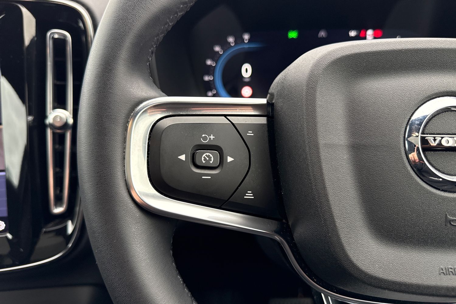 Used Volvo C40 2022 for sale - 76481043: Photo 47