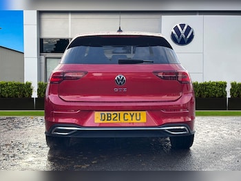 Used Volkswagen Golf 2021 for sale - 76480902: Photo