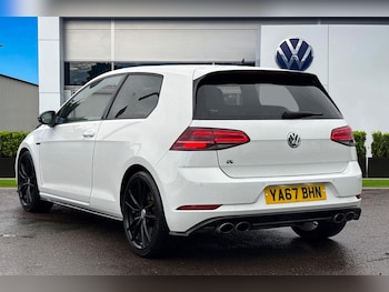 Used Volkswagen Golf 2017 for sale - 76558119: Photo