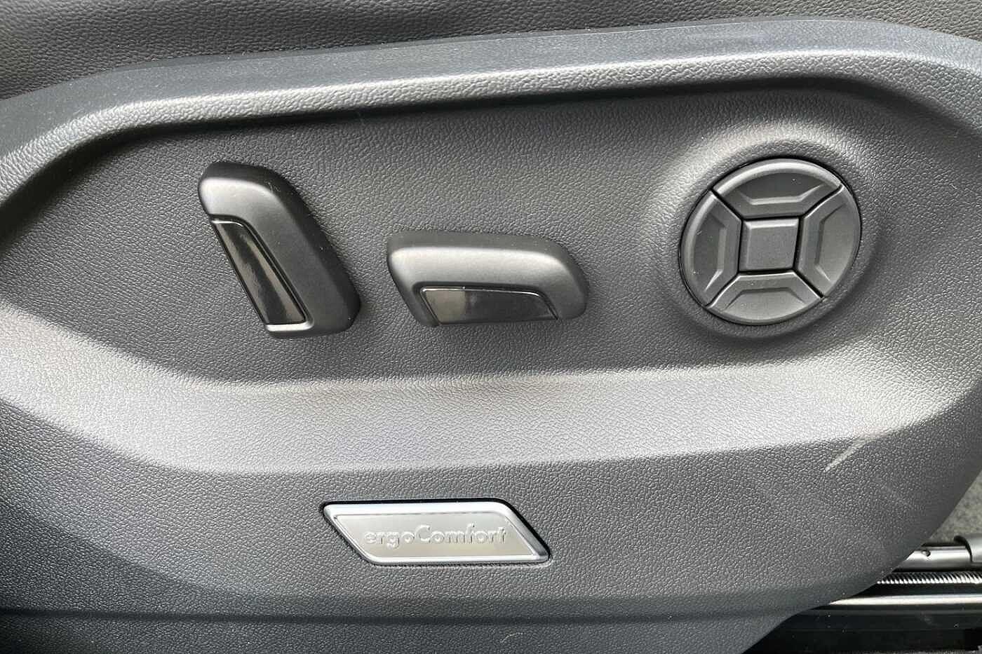 Used Volkswagen Touareg 2022 for sale - 76617095: Photo 48