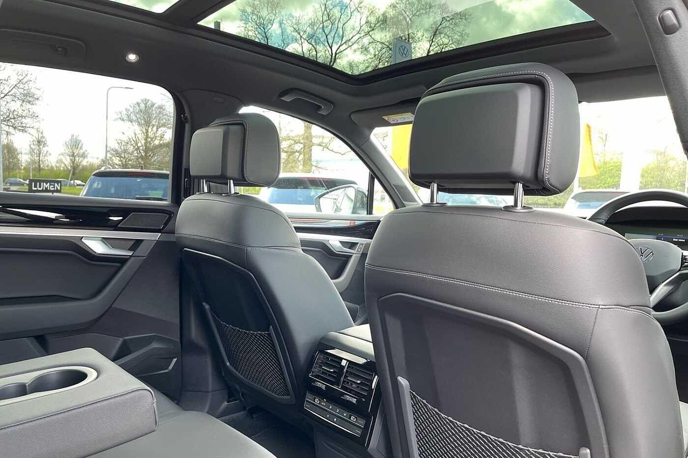 Used Volkswagen Touareg 2022 for sale - 76617095: Photo 49