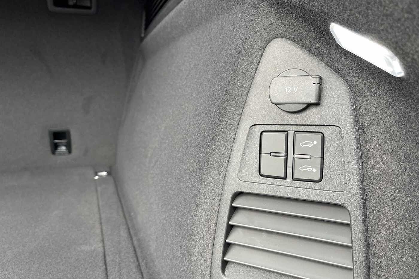 Used Volkswagen Touareg 2022 for sale - 76617095: Photo 52