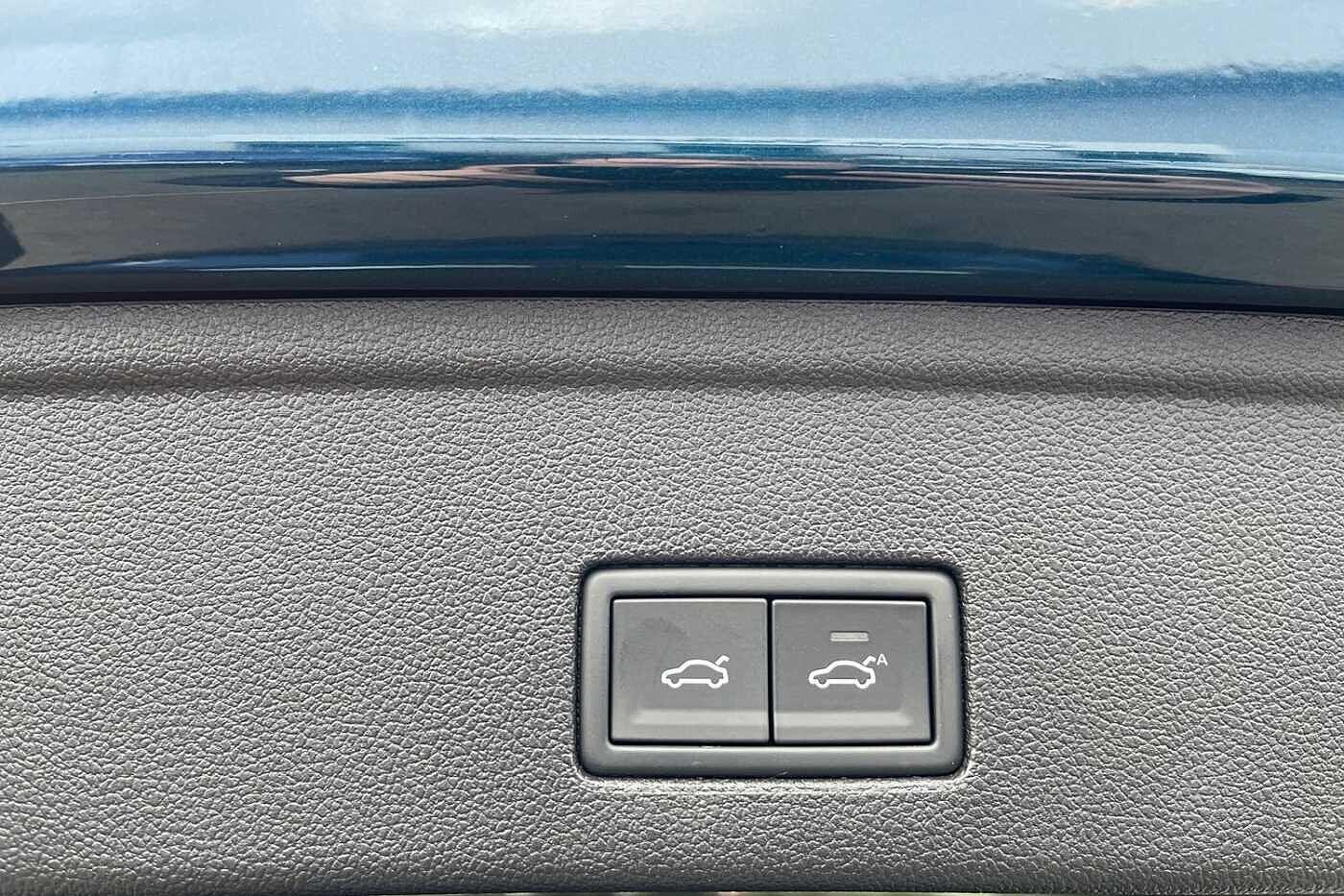 Used Volkswagen Touareg 2022 for sale - 76617095: Photo 53