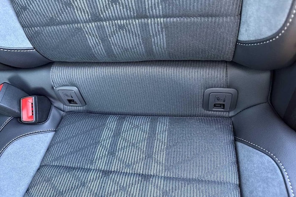 Used Volkswagen T-Roc 2025 for sale - 76250623: Photo 34