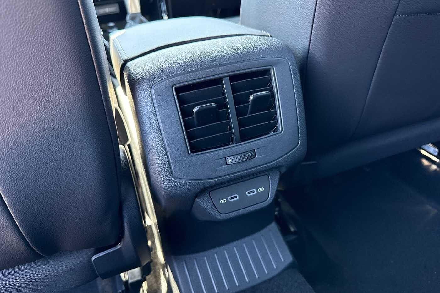 Used Volkswagen T-Roc 2025 for sale - 76250623: Photo 35