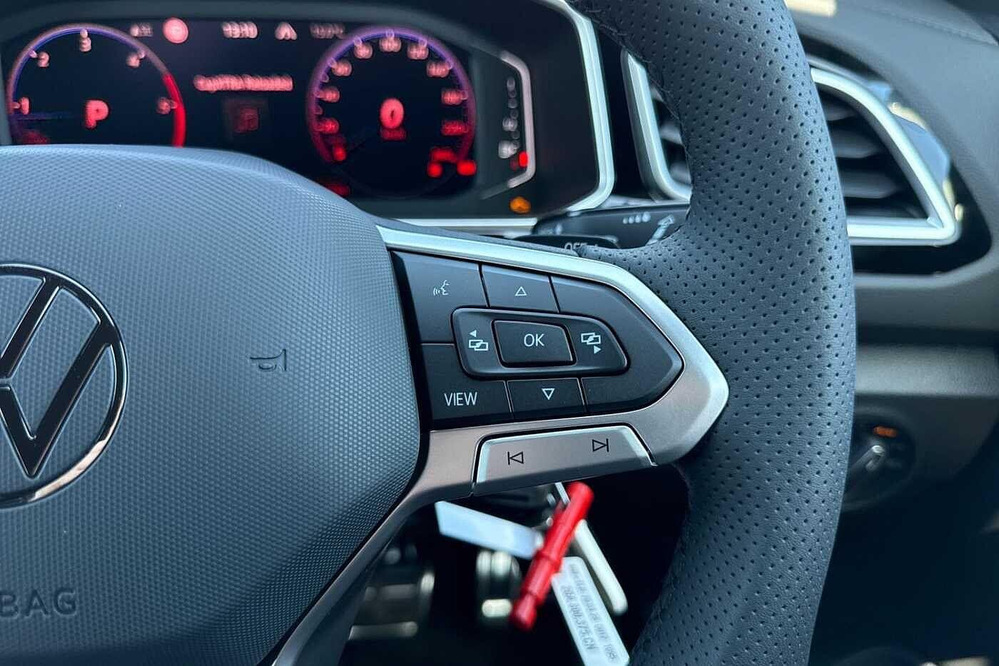 Used Volkswagen T-Roc 2025 for sale - 76250623: Photo 40