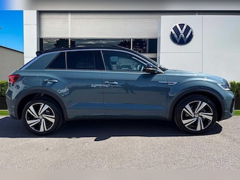 Used Volkswagen T-Roc 2025 for sale - 76250623: Photo 4