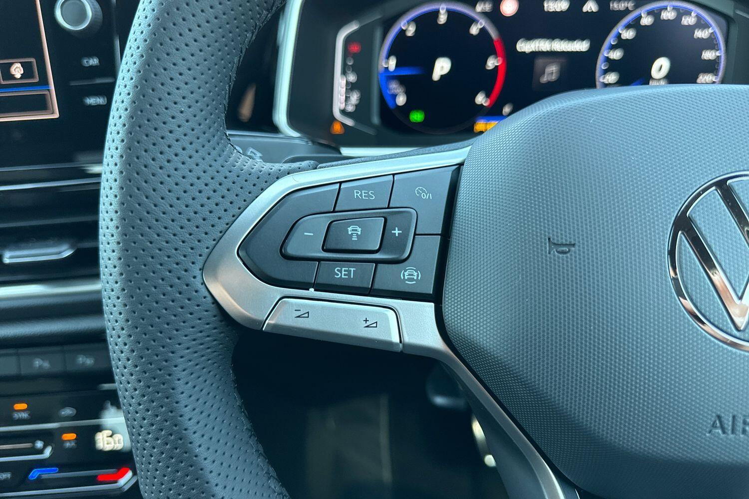 Used Volkswagen T-Roc 2025 for sale - 76250623: Photo 98