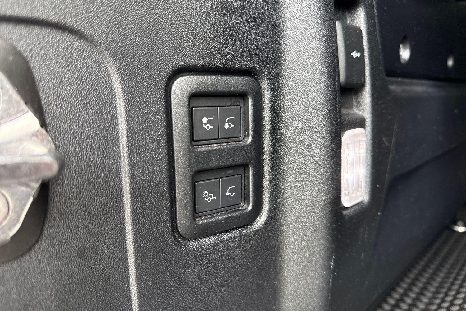 Used Land Rover Defender 110 2023 for sale - 78069999: Photo 27