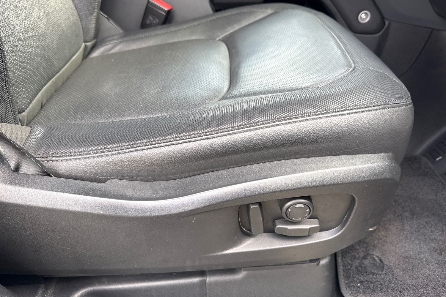 Used Land Rover Defender 110 2023 for sale - 78069999: Photo 40