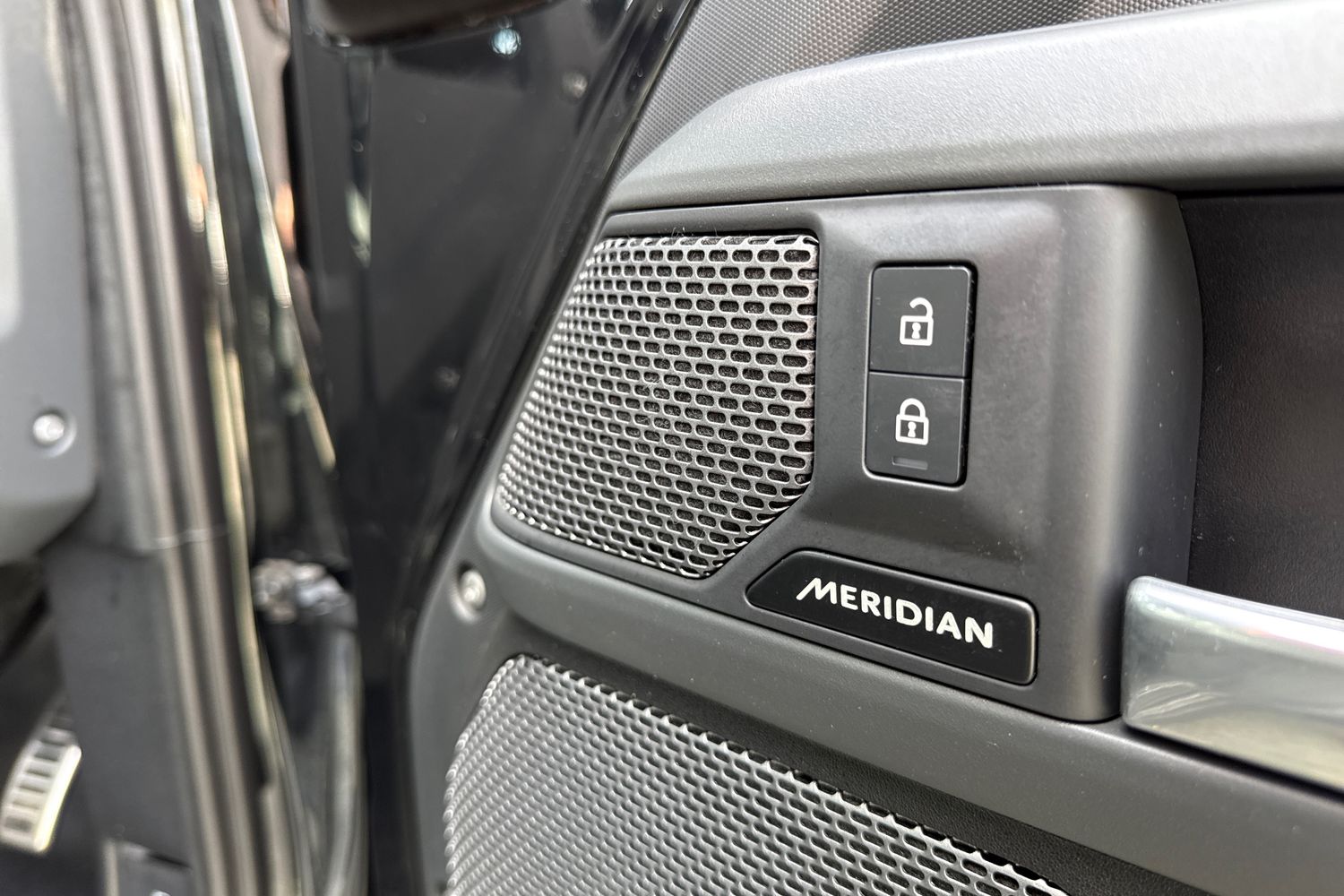 Used Land Rover Defender 110 2023 for sale - 78069999: Photo 41