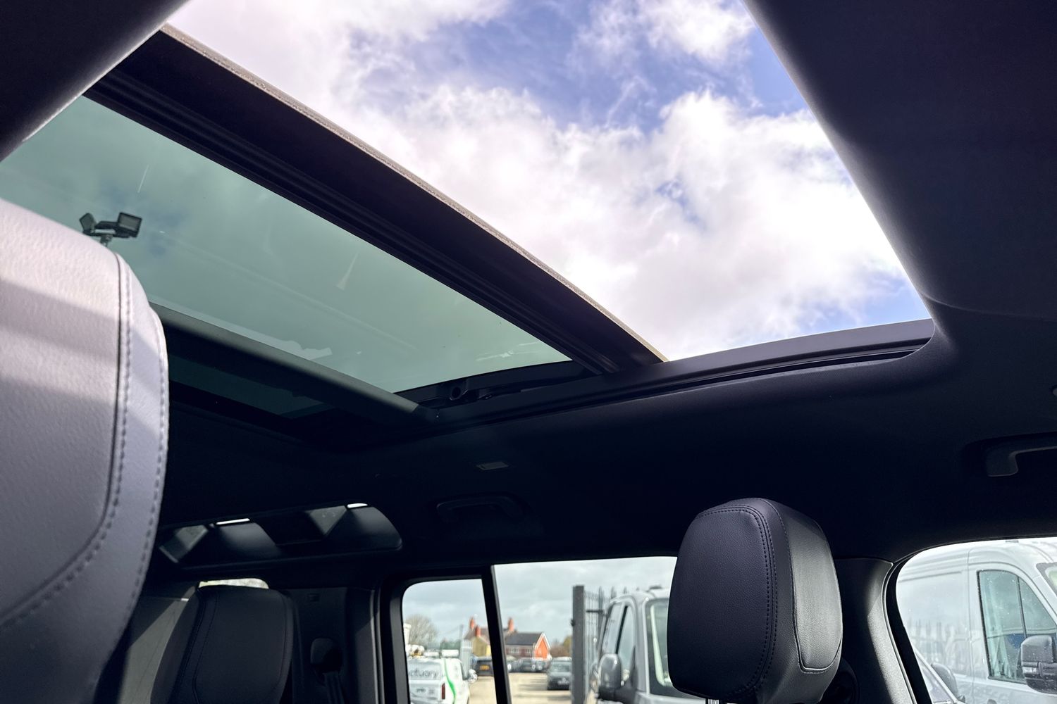 Used Land Rover Defender 110 2023 for sale - 78069999: Photo 53