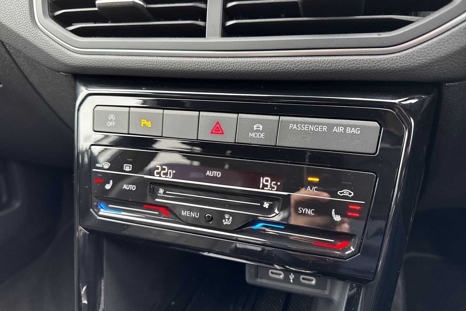 Used Volkswagen T-Cross 2025 for sale - 77139031: Photo 48