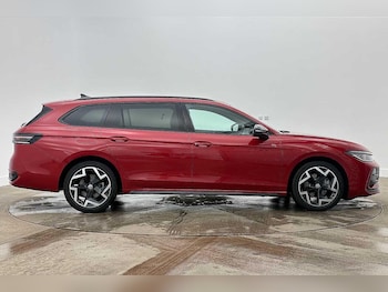 Used Volkswagen Passat 2025 for sale - 78815499: Photo
