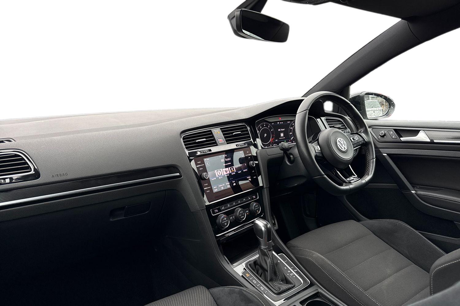 Used Volkswagen Golf 2017 for sale - 76685781: Photo 15