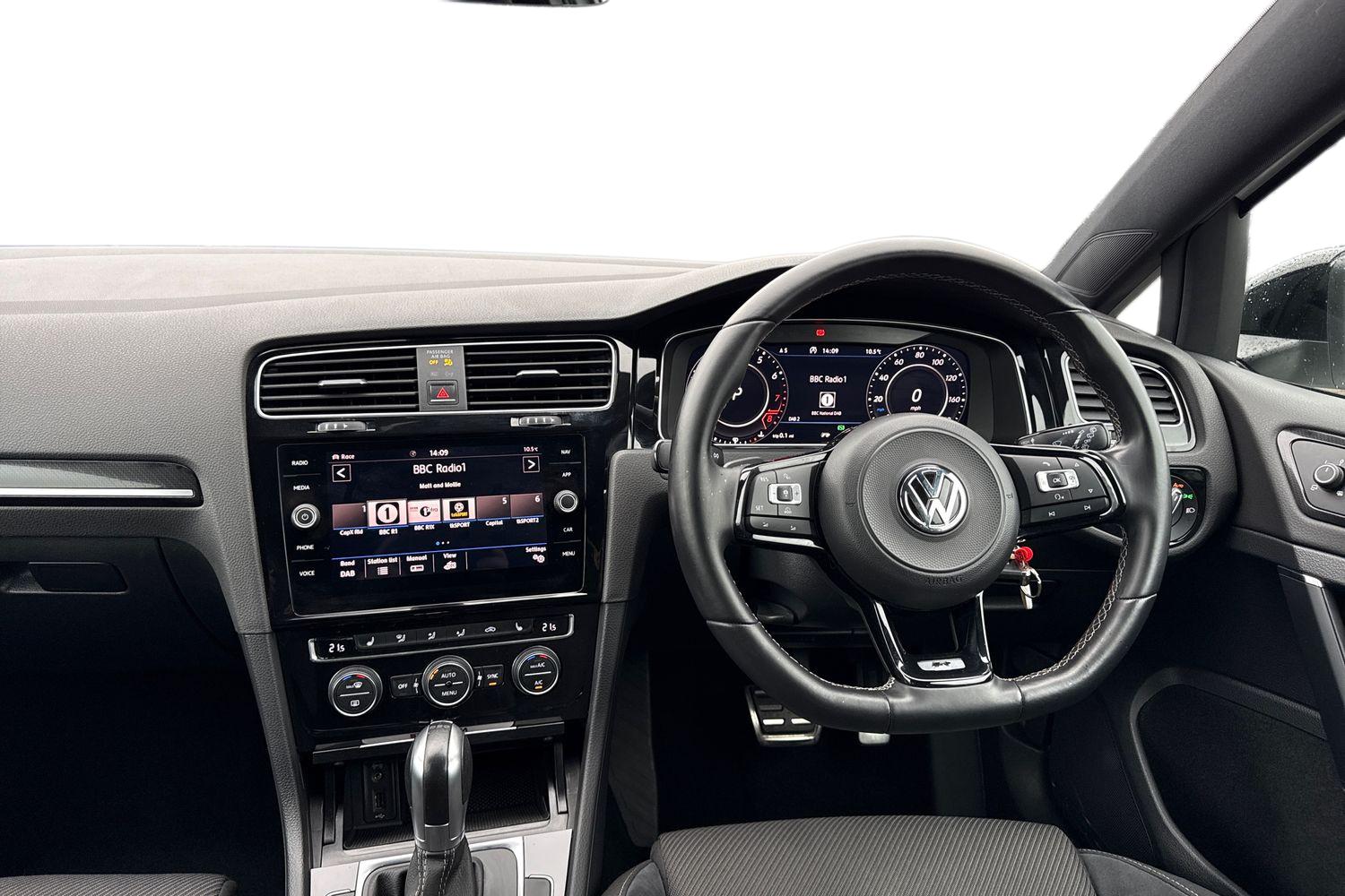 Used Volkswagen Golf 2017 for sale - 76685781: Photo 18